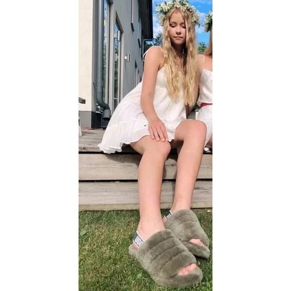 NEW UGG FLUFF YEAH SLIDES SLIPPERS SHEEPSKIN GRAY 1095119 WOMANS SIZE - 6 - Picture 7 of 7